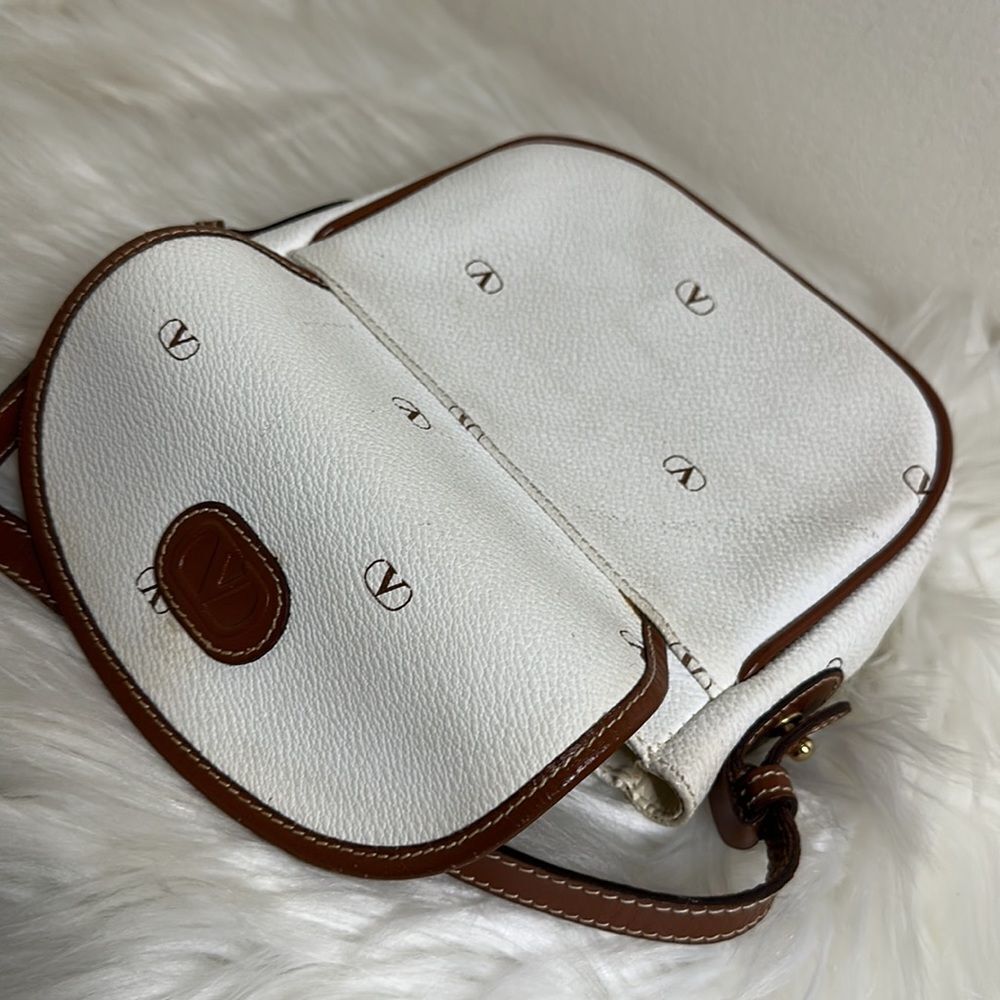 šÆAuthenticāValentino Garavani Small Crossbody š - Picture 6 of 17